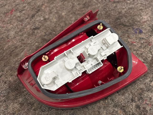 bontott SKODA SUPERB I Jobb Hátsó Lámpa