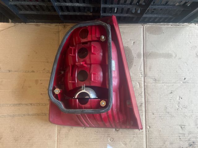 bontott SKODA SUPERB I Jobb Hátsó Lámpa