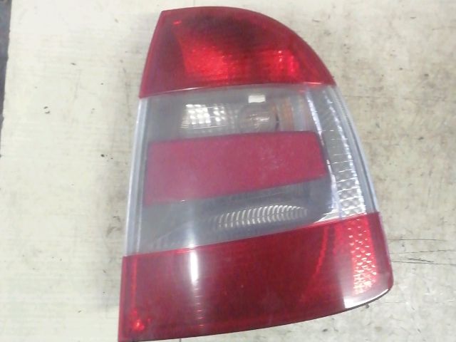 bontott SKODA SUPERB I Jobb Hátsó Lámpa