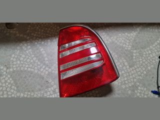 bontott SKODA SUPERB I Jobb Hátsó Lámpa