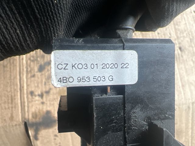 bontott SKODA SUPERB I Jobb Kormánykapcsoló Ablaktörlő