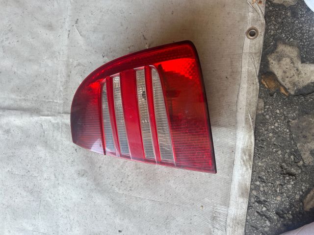 bontott SKODA SUPERB I Jobb Külső Hátsó Lámpa