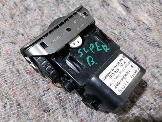 bontott SKODA SUPERB I Jobb Szellőző