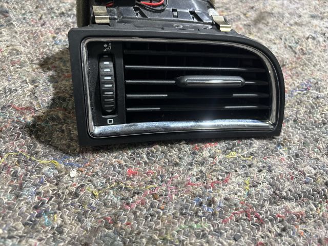 bontott SKODA SUPERB I Jobb Szellőző