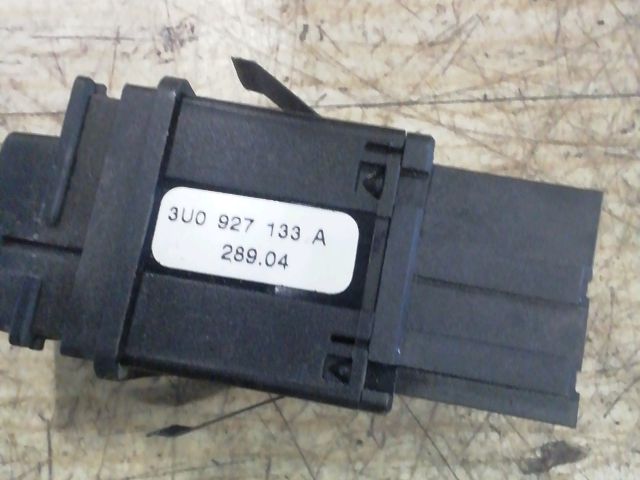 bontott SKODA SUPERB I Kipörgésgátló Kapcsoló