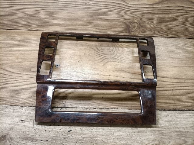 bontott SKODA SUPERB I Középkonzol Keret