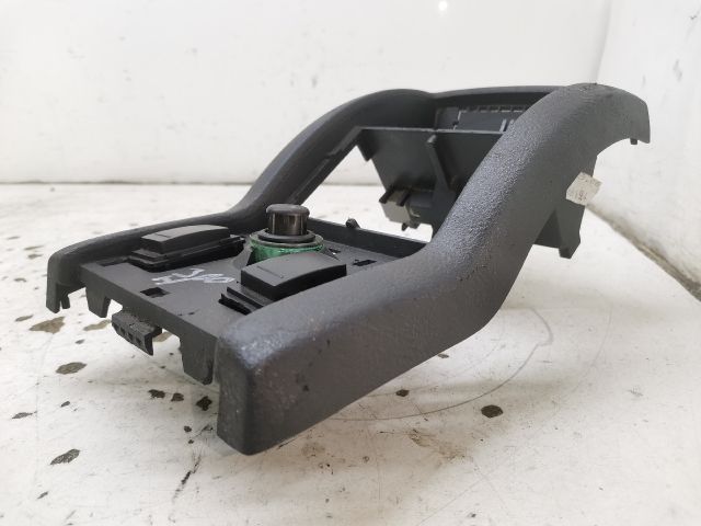 bontott SKODA SUPERB I Középső Szellőző Keret