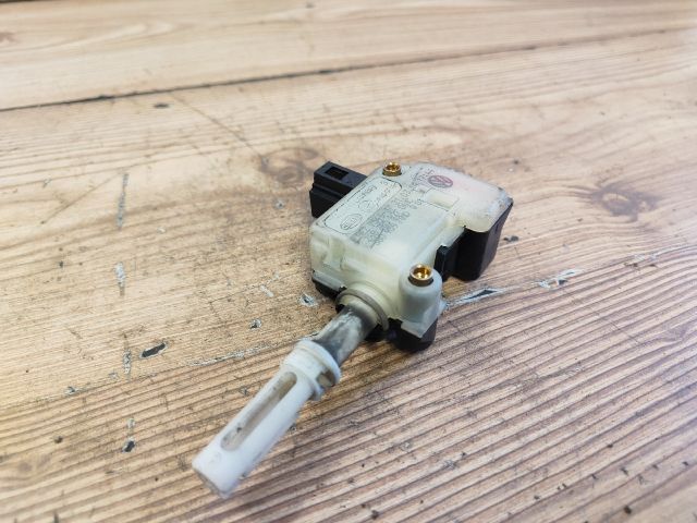 bontott SKODA SUPERB I Központizár Motor Csomagtérajtó