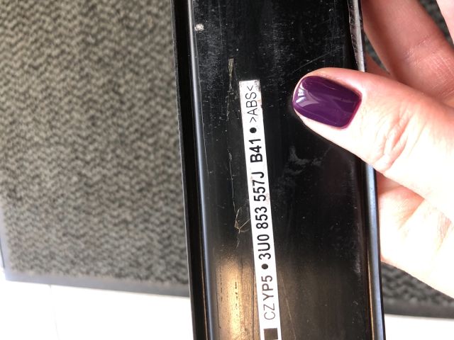 bontott SKODA SUPERB I Küszöb Burkolat