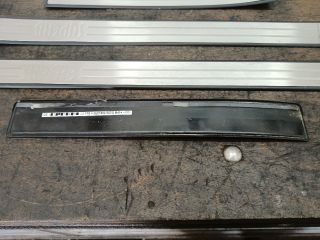 bontott SKODA SUPERB I Küszöb Díszléc Szett