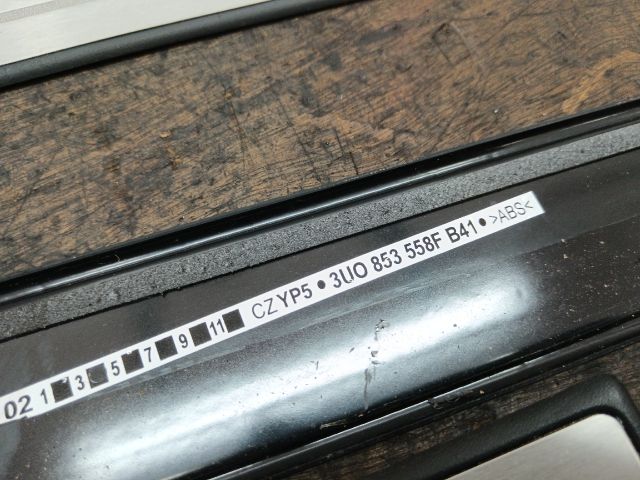 bontott SKODA SUPERB I Küszöb Díszléc Szett