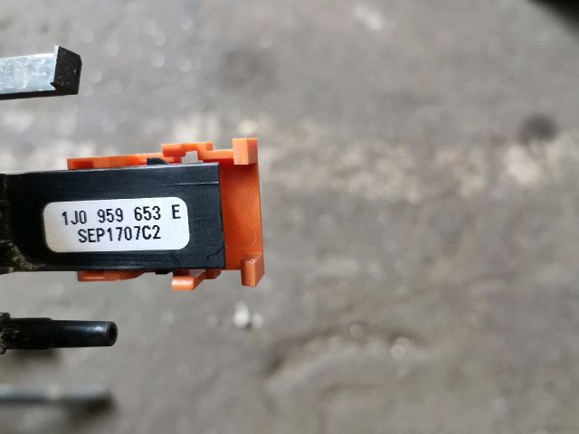 bontott SKODA SUPERB I Légzsák Átvezető Szalagkábel