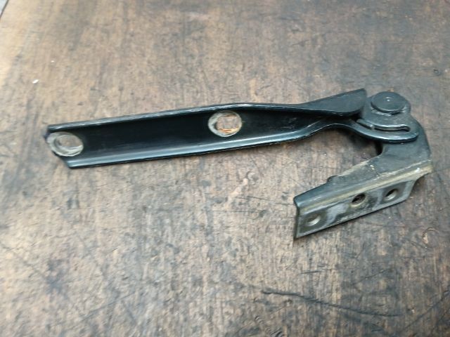 bontott SKODA SUPERB I Motorháztető Jobb Zsanér