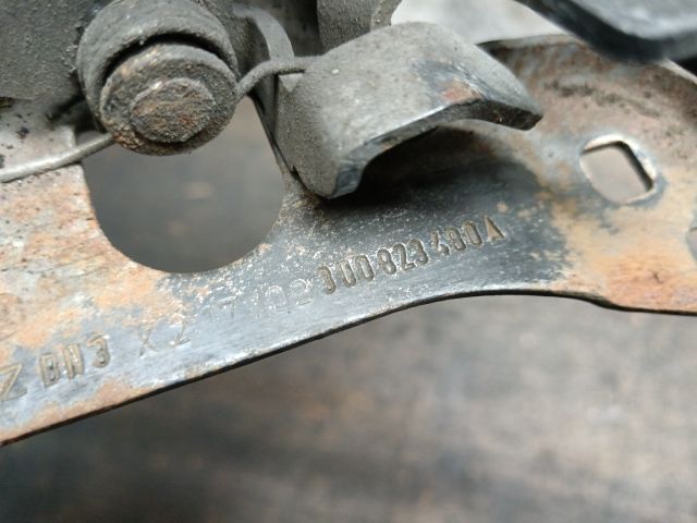 bontott SKODA SUPERB I Motorháztető Zárszerkezet