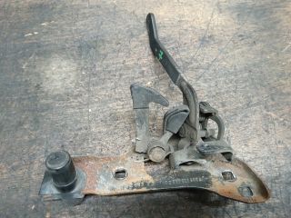 bontott SKODA SUPERB I Motorháztető Zárszerkezet