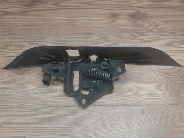 bontott SKODA SUPERB I Motorháztető Zárszerkezet