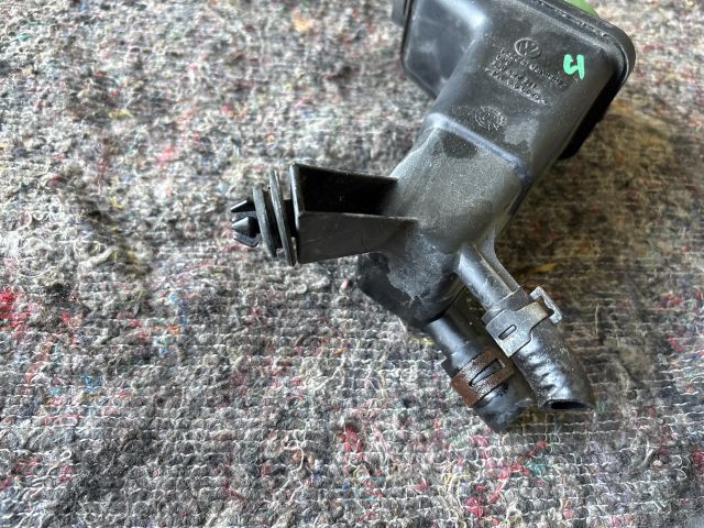 bontott SKODA SUPERB I Szervóolaj Tartály