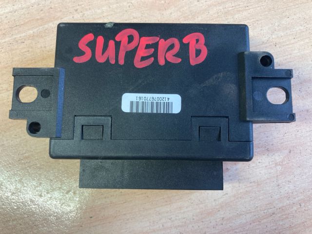 bontott SKODA SUPERB I Tolatóradar Elektronika