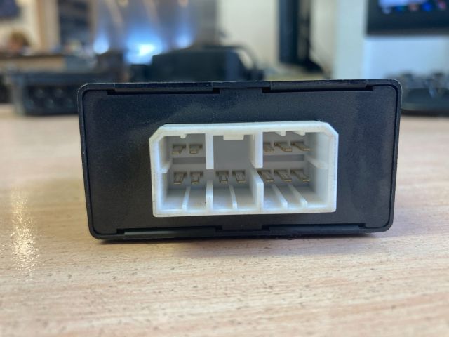 bontott SKODA SUPERB I Vonóhorog Elektronika