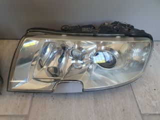 bontott SKODA SUPERB I Xenon Fényszóró Pár
