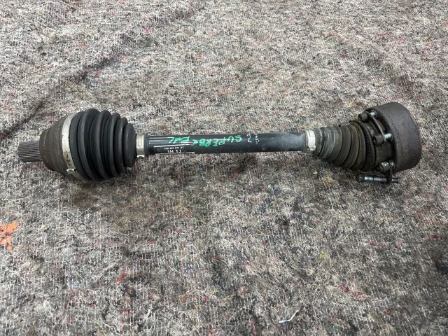 bontott SKODA SUPERB II Bal Féltengely