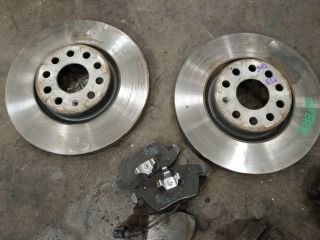 bontott SKODA SUPERB II Első Pár Féktárcsa