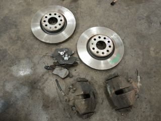 bontott SKODA SUPERB II Első Pár Féktárcsa