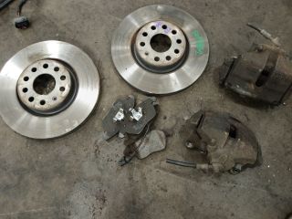 bontott SKODA SUPERB II Első Pár Féktárcsa