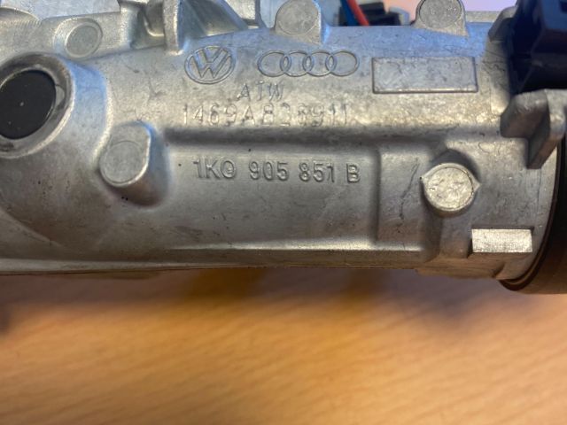 bontott SKODA SUPERB II Gyújtáskapcsoló Házzal