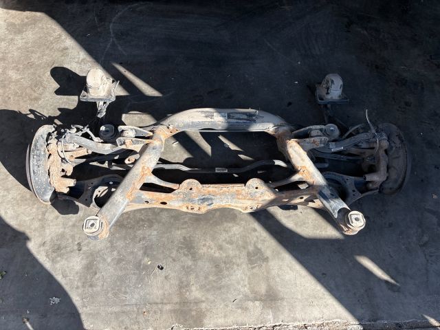 bontott SKODA SUPERB II Hátsó Híd (Tárcsafékes)