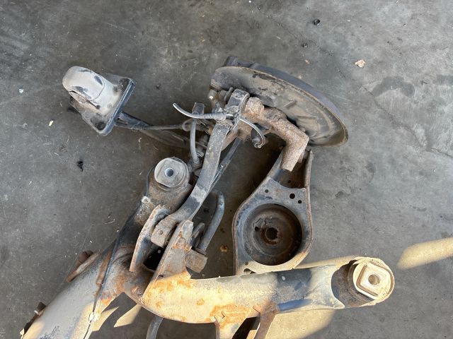 bontott SKODA SUPERB II Hátsó Híd (Tárcsafékes)