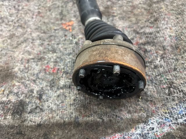 bontott SKODA SUPERB II Jobb Féltengely