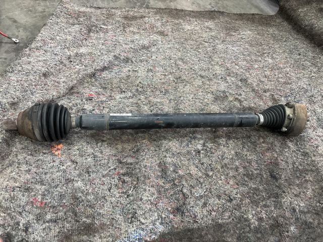 bontott SKODA SUPERB II Jobb Féltengely