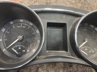 bontott SKODA SUPERB II Kilométeróra
