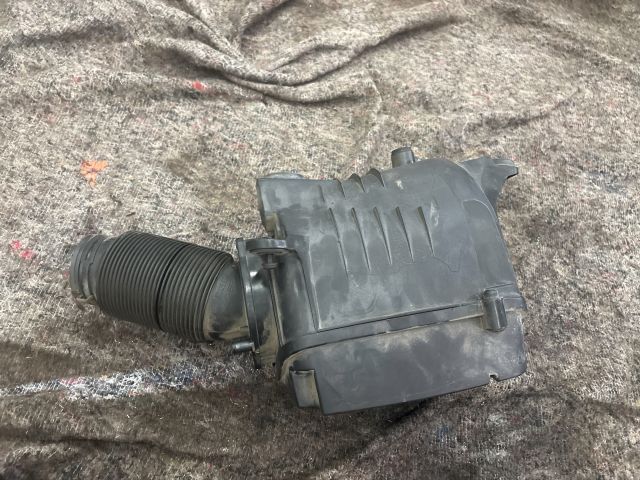 bontott SKODA SUPERB II Légszűrő Ház