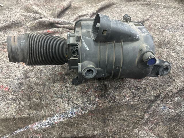 bontott SKODA SUPERB II Légszűrő Ház