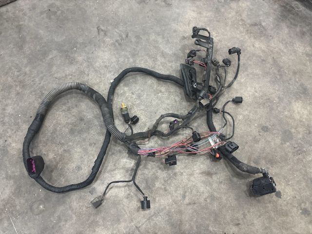 bontott SKODA SUPERB II Motor Kábelköteg