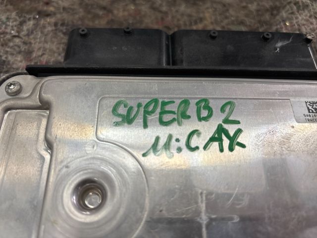 bontott SKODA SUPERB II Motorvezérlő