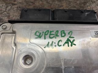 bontott SKODA SUPERB II Motorvezérlő