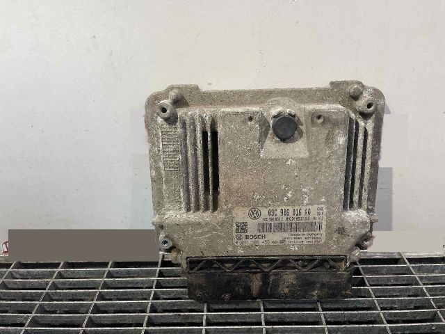 bontott SKODA SUPERB II Motorvezérlő