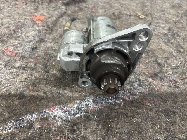 bontott SKODA SUPERB II Önindító