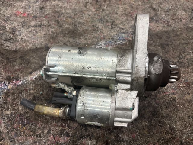 bontott SKODA SUPERB II Önindító