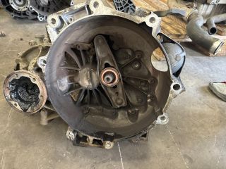 bontott SKODA SUPERB II Váltó (Mechanikus)