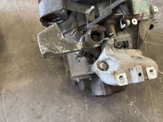 bontott SKODA SUPERB II Váltó (Mechanikus)