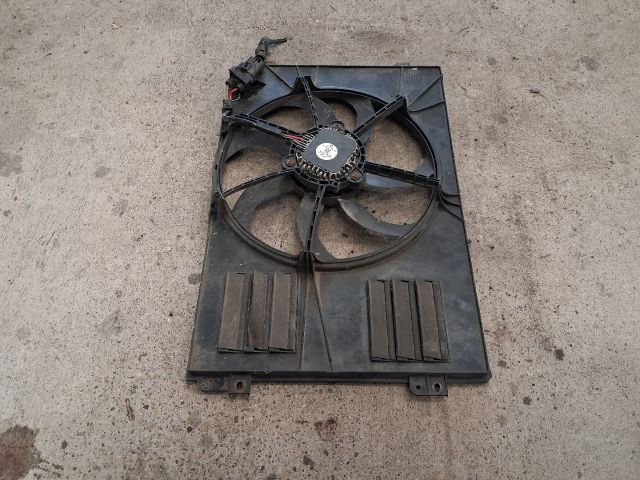 bontott SKODA SUPERB II Hűtőventilátor