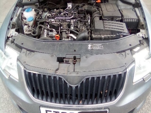 bontott SKODA SUPERB II Motor Tartó Bak (Pozíciófüggetlen)