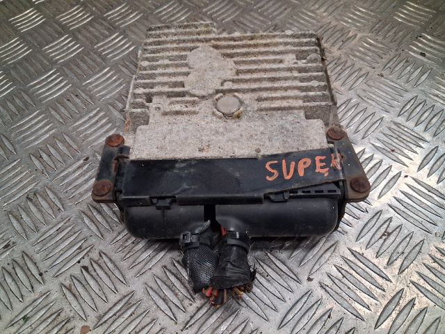 bontott SKODA SUPERB II Motorvezérlő