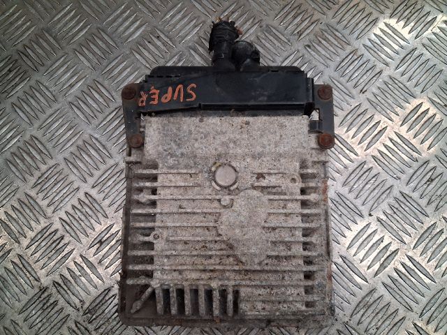 bontott SKODA SUPERB II Motorvezérlő