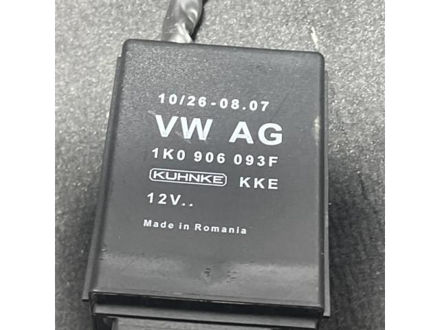 bontott SKODA SUPERB II Üzemanyag Szivattyú Relé