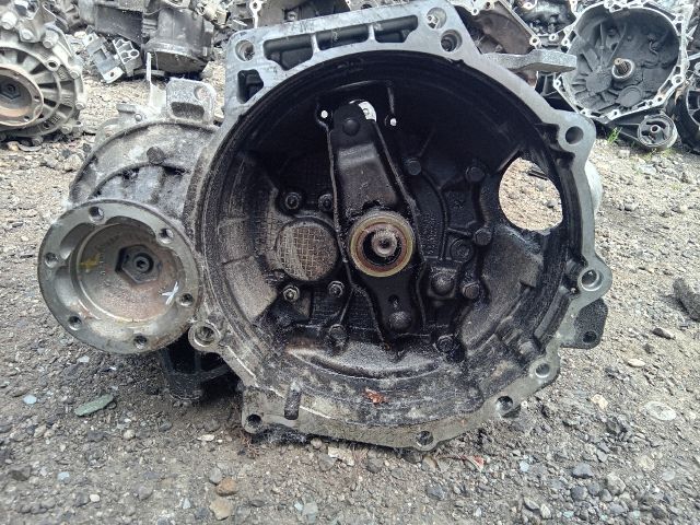 bontott SKODA SUPERB II Váltó (Mechanikus)